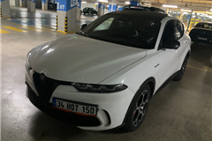 35 - 2023 Alfa Romeo Tonale 1.5 Hybrid Veloce 