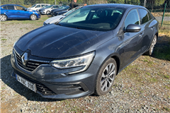 60 - 2023 Renault Megane 1.3 TCe Icon 