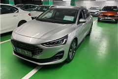 52 - 2023 Ford Focus 1.0 EcoBoost GTDi Titanium 