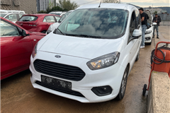 4 - 2023 Ford Tourneo Courier 1.5 TDCi Delux 