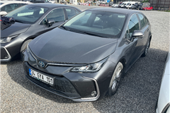 45 - 2023 Toyota Corolla 1.8 Hybrid Dream 