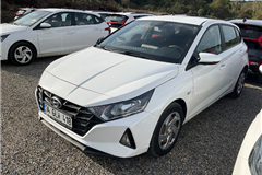 39 - 2023 Hyundai i20 1.4 MPI Jump 