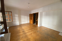 YUKARI BAHÇELİEVLER'DE 3+1 KİRALIK DAİRE