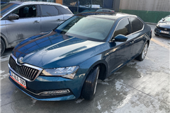 2 - 2023 Skoda Superb 1.5 TSI Prestige 