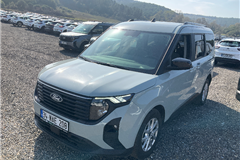 35 - 2025 Ford Tourneo Courier 1.5