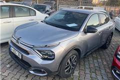 61 - 2024 Citroen C4