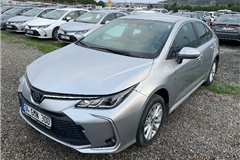 16 - 2023 Toyota Corolla 1.8 Hybrid Dream 
