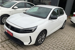 14 - 2025 Opel Corsa 1.2 Edition 