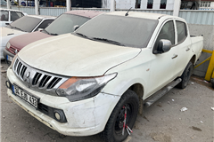 63 - 2016 Mitsubishi L 200 4x4 Storm 