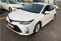 64 - 2024 Toyota Corolla 1.8 Hybrid Dream 