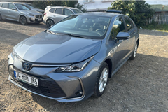 10 - 2024 Toyota Corolla 1.8 Hybrid Dream 