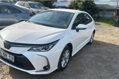 9 - 2024 Toyota Corolla 1.8 Hybrid Dream 