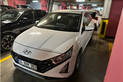 35 - 2024 Hyundai i20 1.4 MPI Jump 