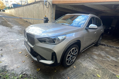 33 - 2023 BMW iX IX1