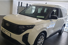 118 - 2025 Ford Tourneo Courier 1.5