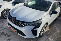 37 - 2023 Renault Clio 1.0 TCe EVOLUTION  