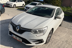 16 - 2023 Renault Megane 1.3 TCe Touch 