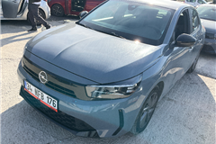 92 - 2025 Opel Corsa 1.2 Edition 