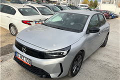 12 - 2025 Opel Corsa 1.2 Edition 