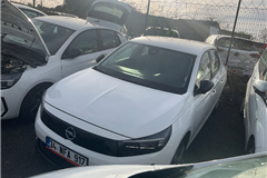 28 - 2025 Opel Corsa 1.2 Edition 