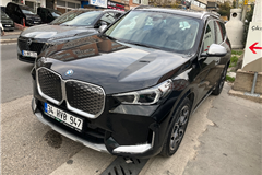 100 - 2023 BMW IX1 eDrive 20 X LINE S 