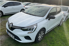 58 - 2023 Renault Clio 1.0 TCe Joy 