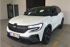 70 - 2023 Renault AUSTRAL 1.3 HYBRİD TECHNO 