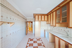 ATATÜRK BULVARINA CEPHE KİRALIK 4+1