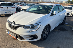 16 - 2023 Renault Megane 1.3 TCe Touch 