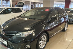 114 - 2013 Toyota Auris 1.6 Premium 