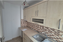 KARŞIYAKA ALAYBEY'DE KİRALIK BAKIMLI 2+1 DAİRE