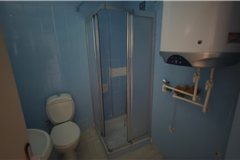 KARŞIYAKA AKSOY'DA KİRALIK 2+1 FERAH BAKIMLI DAİRE