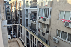 KARŞIYAKA ALAYBEY'DE KİRALIK BAKIMLI 2+1 DAİRE