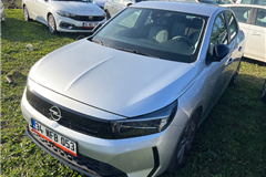 16 - 2025 Opel Corsa 1.2 Edition 