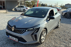 31 - 2025 Renault Clio 1.0 TCe EVOLUTION  