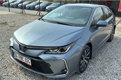 20 - 2022 Toyota Corolla 1.8 Hybrid Flame X-Pack 