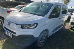 26 - 2025 Fiat Doblo Combi 1.5