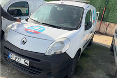 54 - 2014 Renault Trafic 