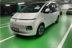 15 - 2023 Hyundai STARİA 2.2 CRDI  ELİTE