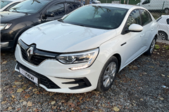 9 - 2023 Renault Megane 1.3 TCe Joy 