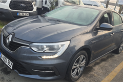 64 - 2023 Renault Megane 