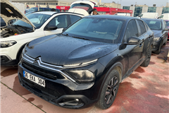 47 - 2024 Citroen C4 X 1.2 PURETECH BOLD