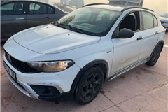 62 - 2024 Fiat Egea Cross 1.4 Fire Street 
