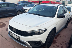 60 - 2024 Fiat Egea Cross 1.4 Fire Street 