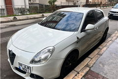 42 - 2013 Alfa Romeo Giulietta 1.6 JTD Giulietta 