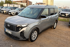 28 - 2025 Ford Tourneo Courier 1.5 TDCi Titanium 