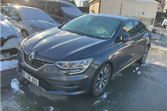 83 - 2024 Renault Megane 1.3 TCe Icon 