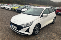 60 - 2025 Hyundai i20 1.0 T-GDI Style PE