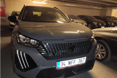 5 - 2025 Peugeot 2008 1.2 PureTech Allure 