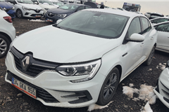 77 - 2023 Renault Megane 1.3 TCe Touch 
